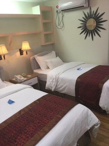 Crystal Palace Hotel