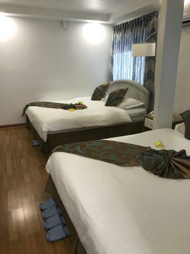 Crystal Palace Hotel