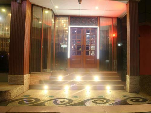 Crystal Palace Hotel