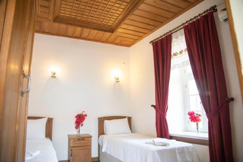 Hostal Ta?delen Hotel