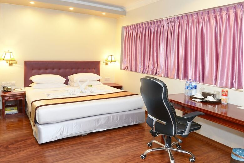 Hotel Grand United (ahlone Branch)