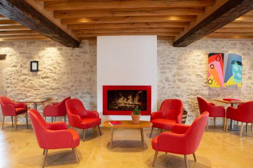 Hotel Restaurant Le Clos De La Vouge