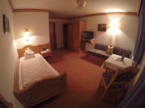 Hostal G�stehaus Alpenland