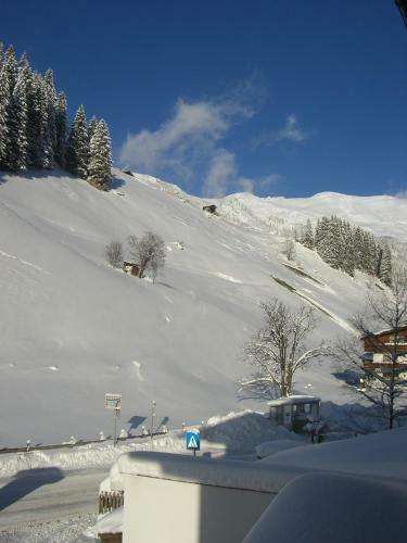 Hostal G�stehaus Alpenland