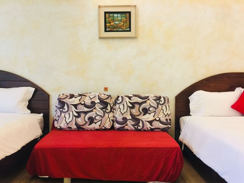 Hotel Mamamia Homestay