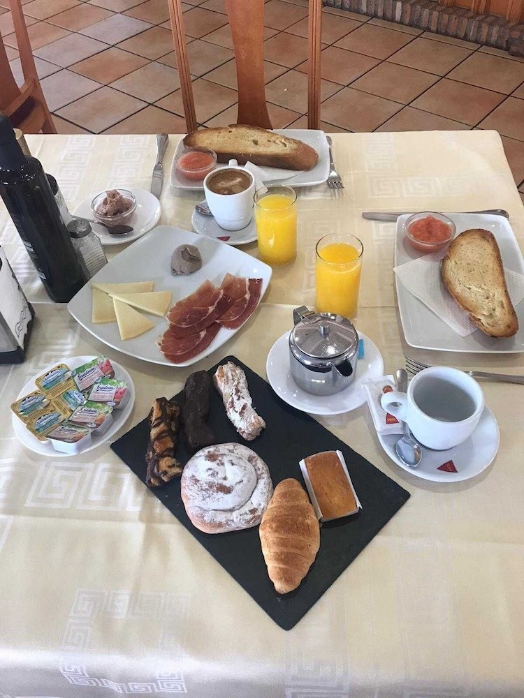 Hotel Alfonso Viii