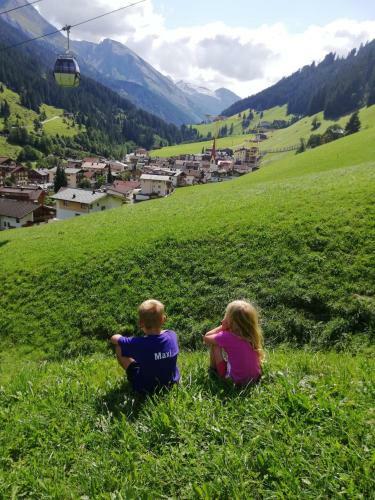 Hostal Pension Alpengru�