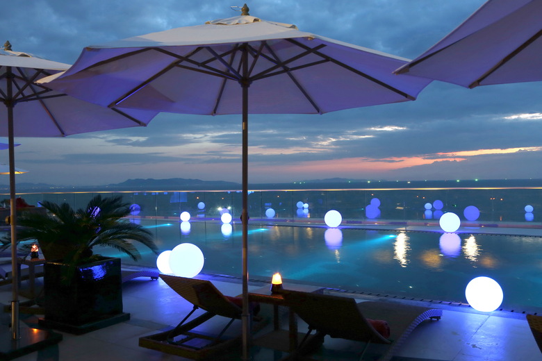 Hotel Centara Grand Phratamnak Pattaya
