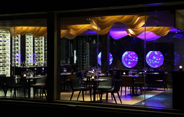 Hotel Centara Grand Phratamnak Pattaya