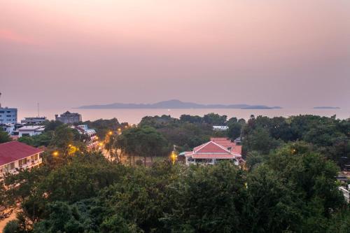 Hill Fresco (Sea Orchid Hotel)