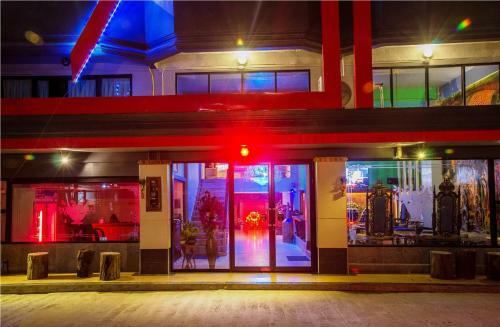 Hotel Khun Sri Resort