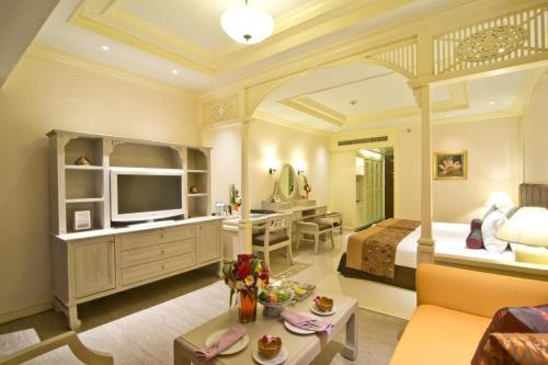 Royal Cliff Hotels Group