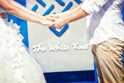 White Knot