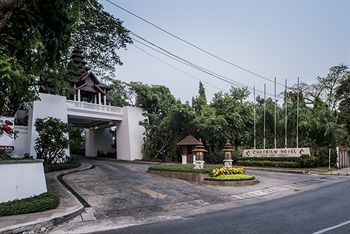 Chatrium Hotel Royal Lake Yangon