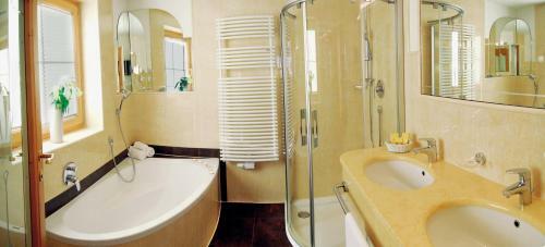 Hotel Alpenjuwel J�ger