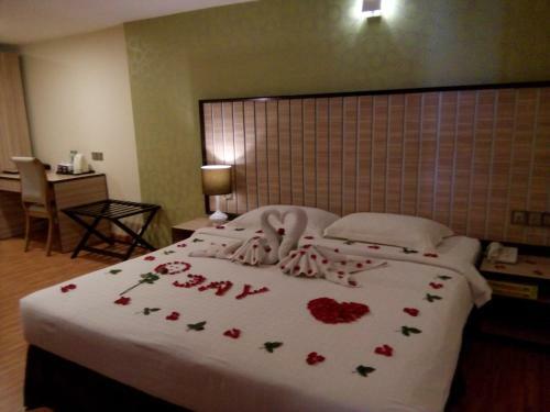 Uptown Hotel