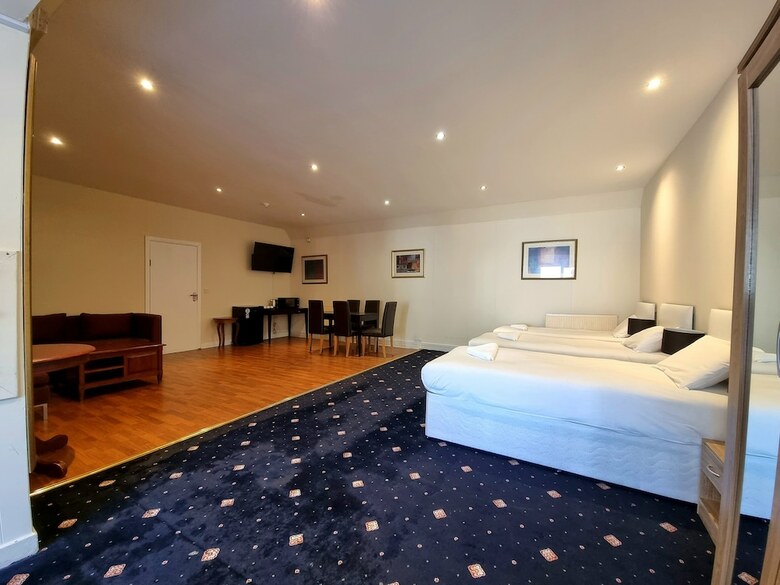 Park View House Hotel - Guest House