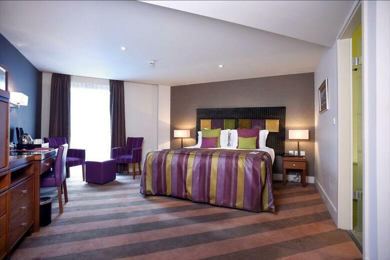 Ten Hill Place Hotel