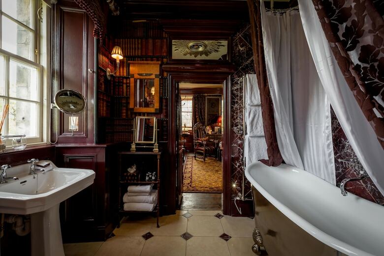 Hotel Prestonfield House