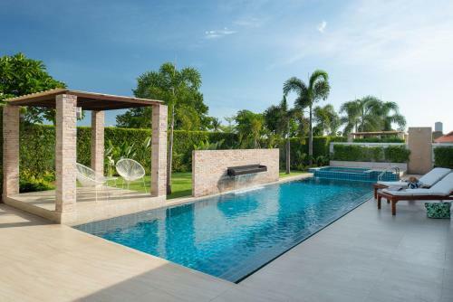 La Ville Grande Pool Villa