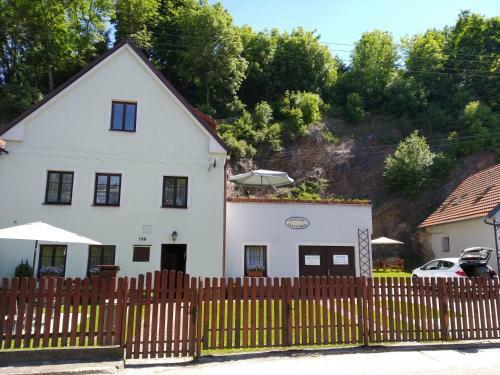 Hostal Penzion Sv. Duch