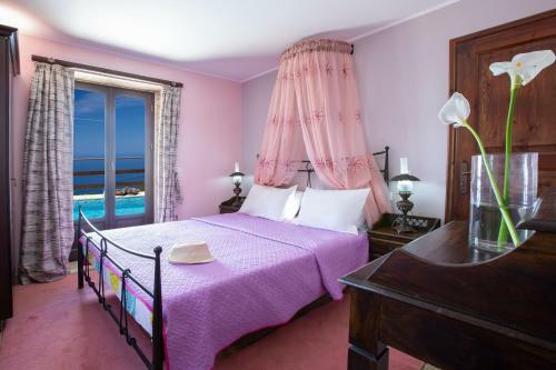 Hostal Amadryades Villas
