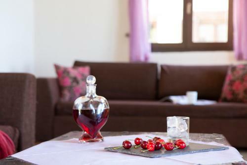 Hostal Amadryades Villas