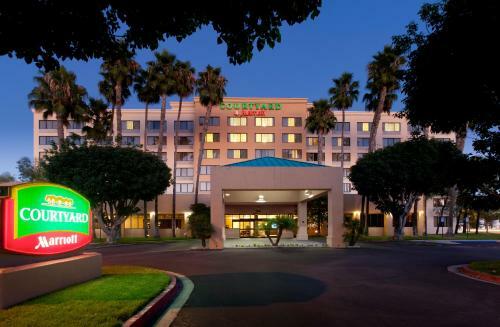 Hotel Courtyard By Marriott Cypress Anaheim / Orange County