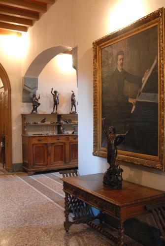 Hostal Ch�teau Des Faugs