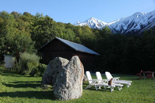 Hostal Chalet Saint Roch