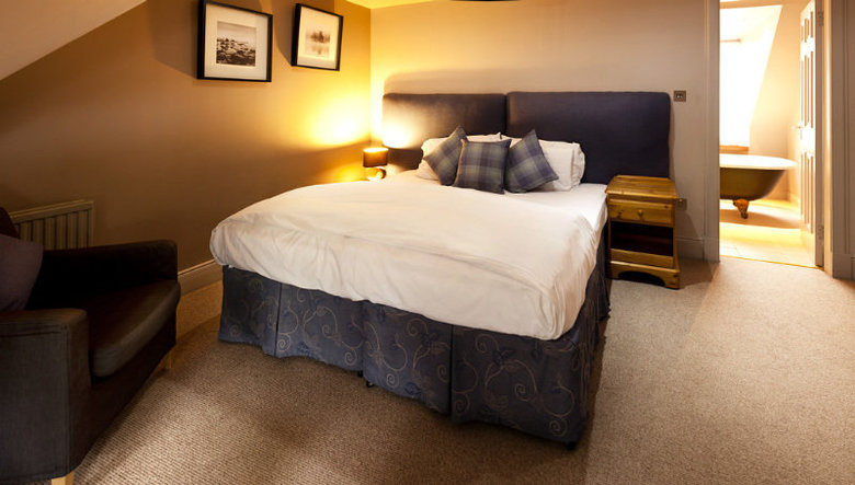 Glen Mhor Hotel & Restaurant