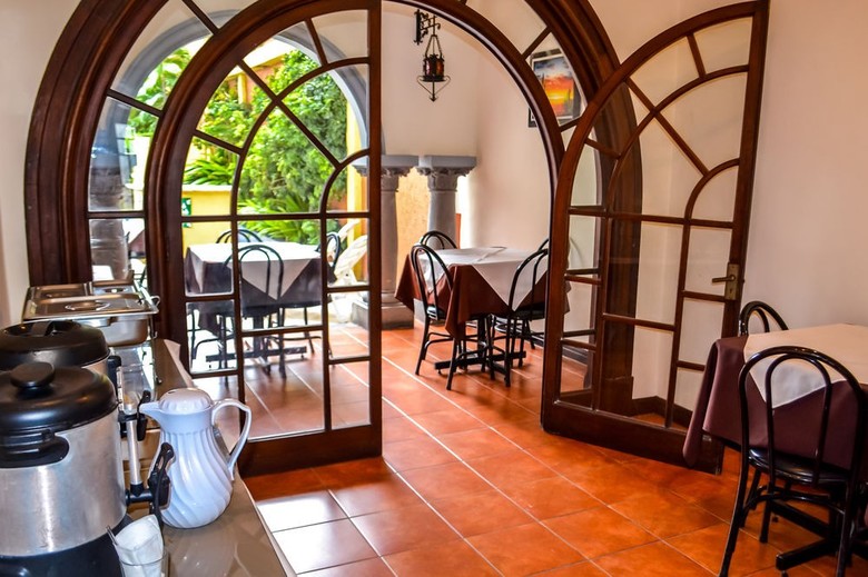 Hotel Colonial