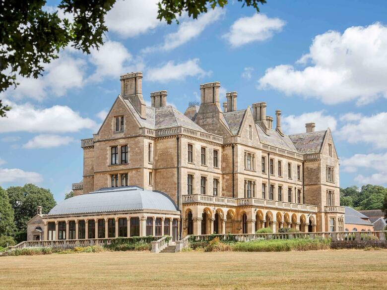 Hotel Walton Hall