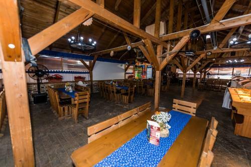 Hostal B�stya Panzi� �s �tterem