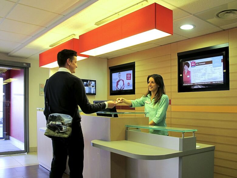 Hotel Ibis Etampes