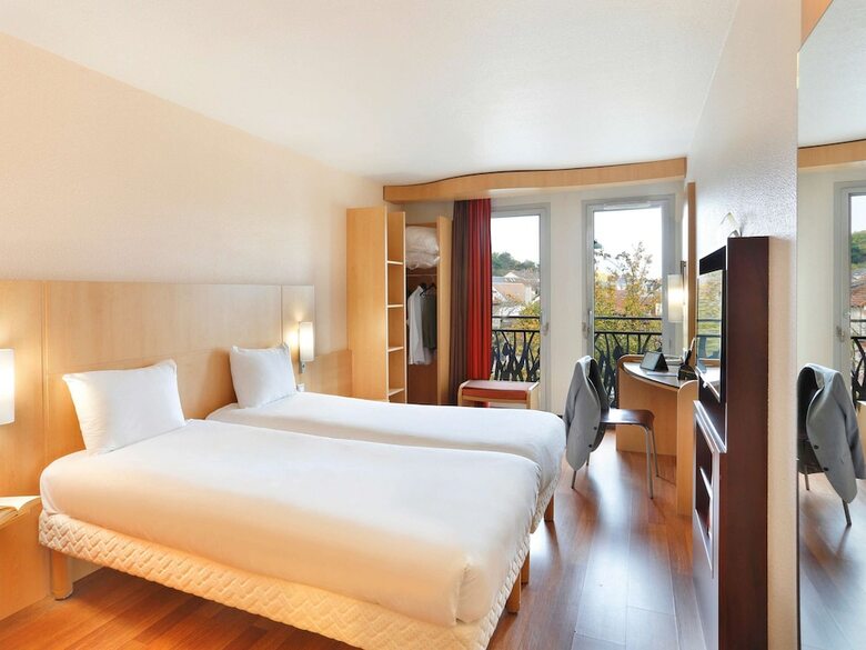 Hotel Ibis Etampes