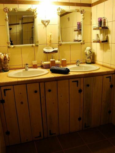 Hostal �des Otthon Vend�gh�z