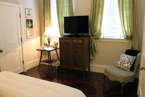 Posada Grand Magnolia Suites