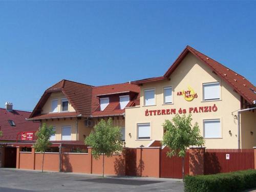Hostal Arany Patk� Panzi� & �tterem