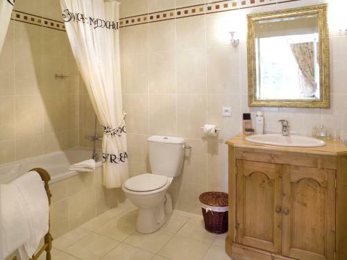 Hotel Logis Le Fleuray