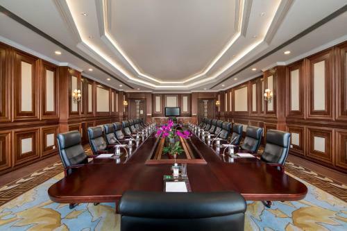 Grand Metropark Hotel Qingdao