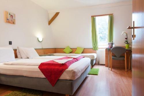 Bed & Breakfast Alpokalja Panzi� �tterem