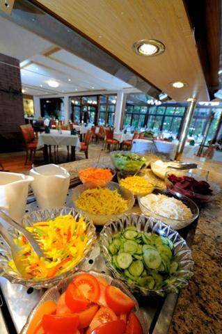 Wald-caf� Hotel-restaurant