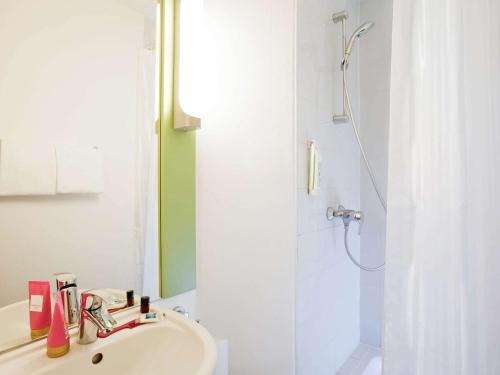 Hotel Ibis Budget Pontault Combault Rn4 Marne La Vall�e