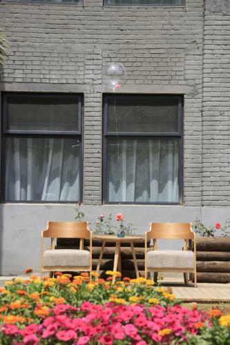 Yijia Youth Hostel