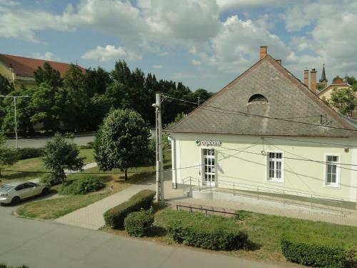 K�r�s Hotel