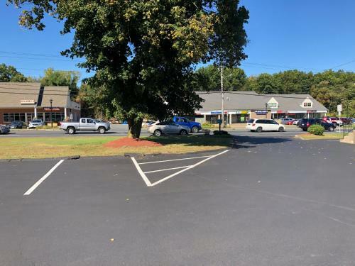 Hotel Wilbraham Inn