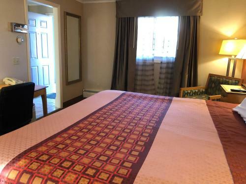 Hotel Wilbraham Inn