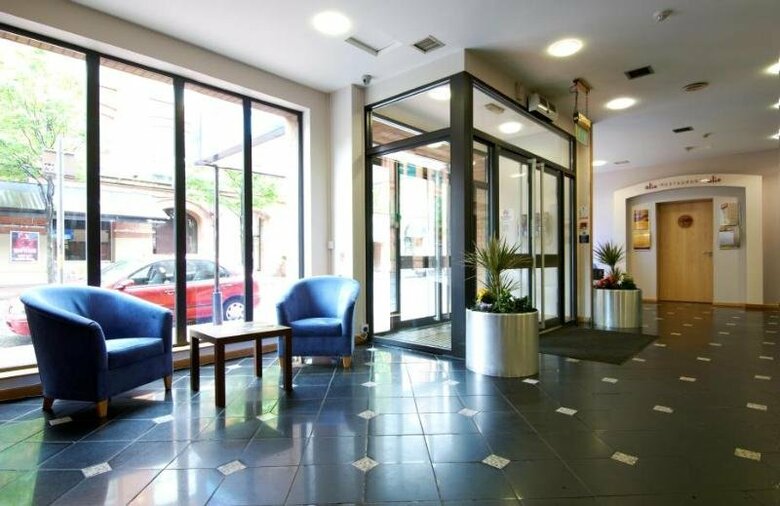 Travelodge Belfast Central Hotel