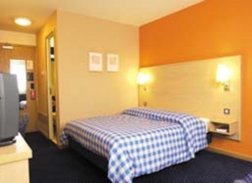 Travelodge Belfast Central Hotel